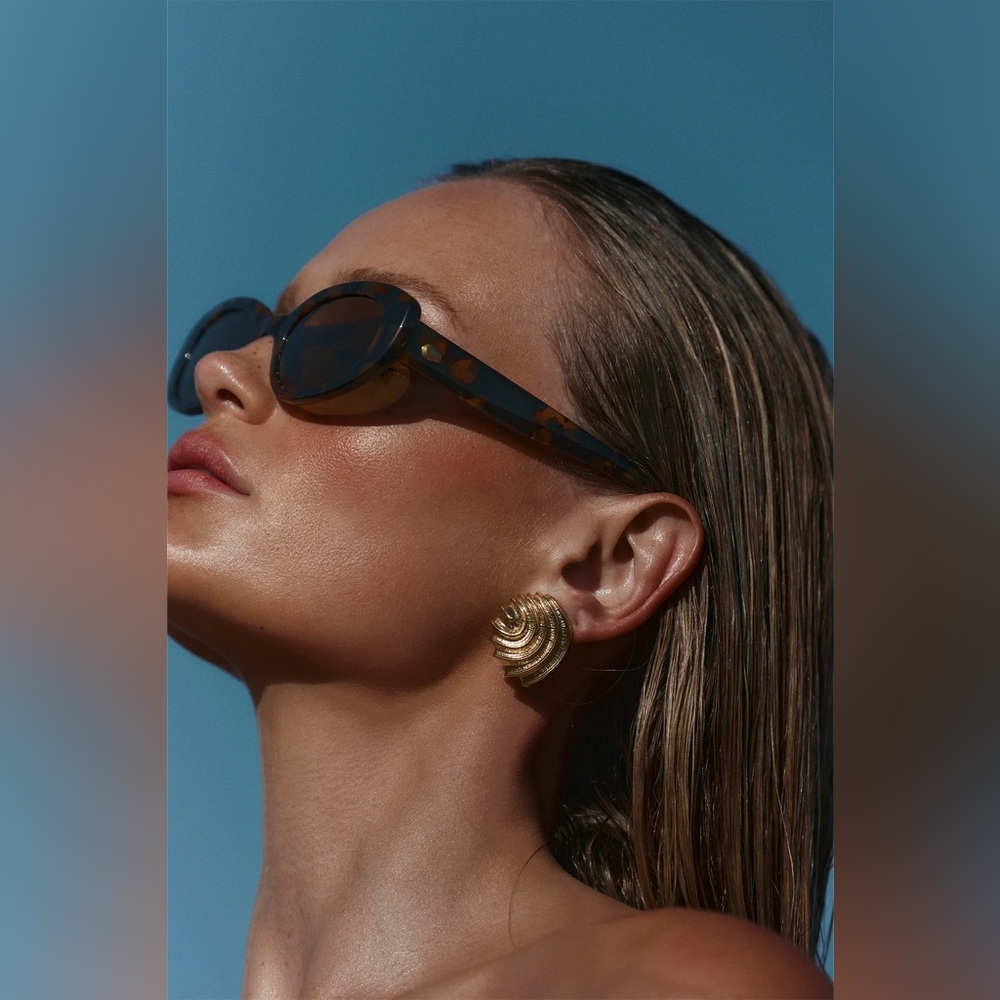NIB Monday Swimwear Es Vedrà Sunglasses Tortoise Brown Green 80% UV $189